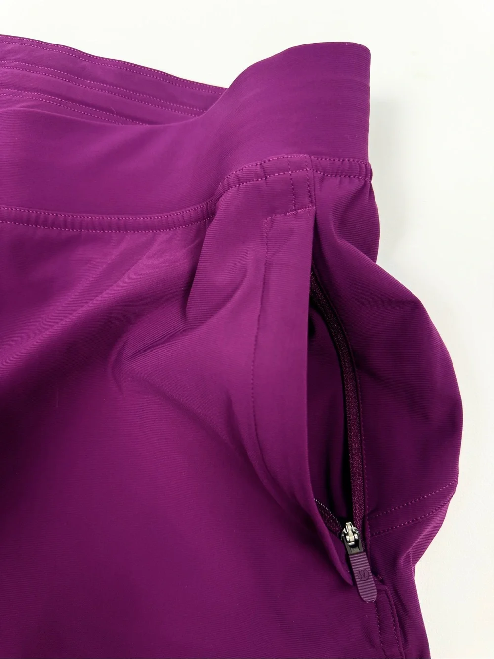 lululemon athletica pre owned